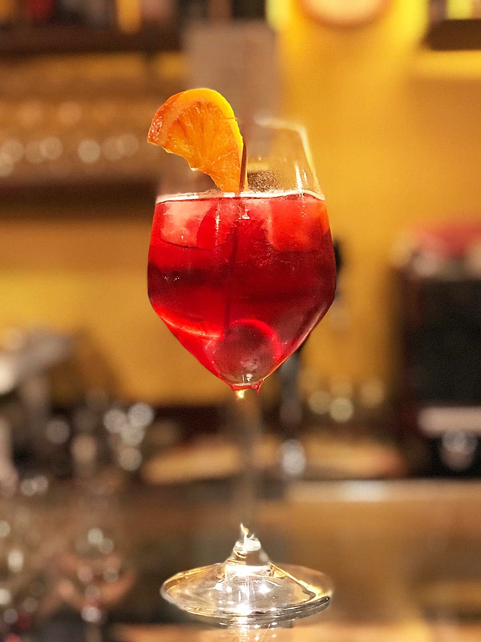 Aperol Spritz, Campari, Hugo Venezia