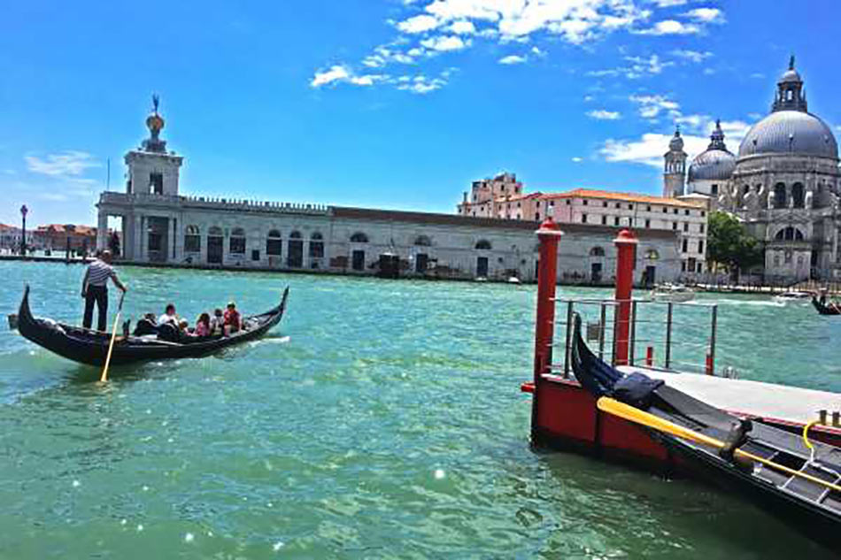 Gondola Ride Tour Venice