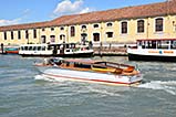 Route Airport - Venice center on taxi