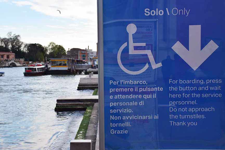 Accesso disabili Vaporetto Venezia