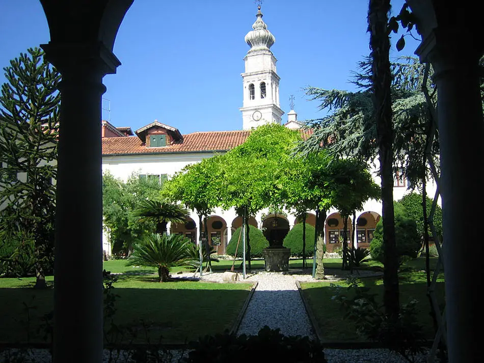 Isola di San Lazzaro degli Armeni Venezia